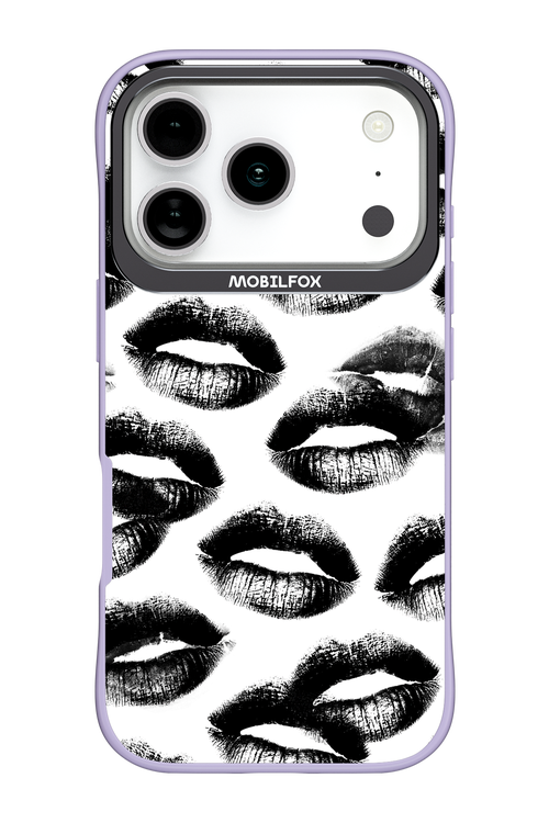 Ghost Kiss - Apple iPhone 17 Pro