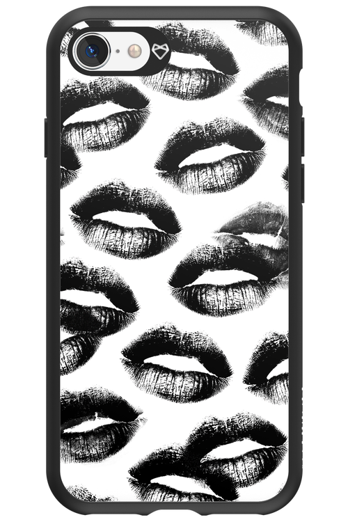 Ghost Kiss - Apple iPhone 8