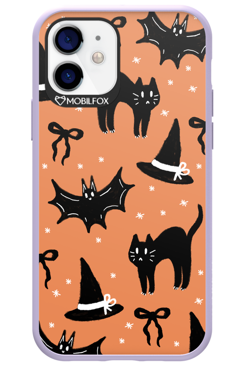 Cat & Bat - Apple iPhone 12
