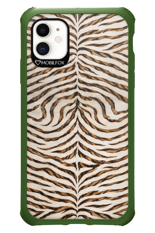 Adventure Charm - Apple iPhone 11