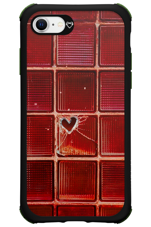 Heartbroken - Apple iPhone 8