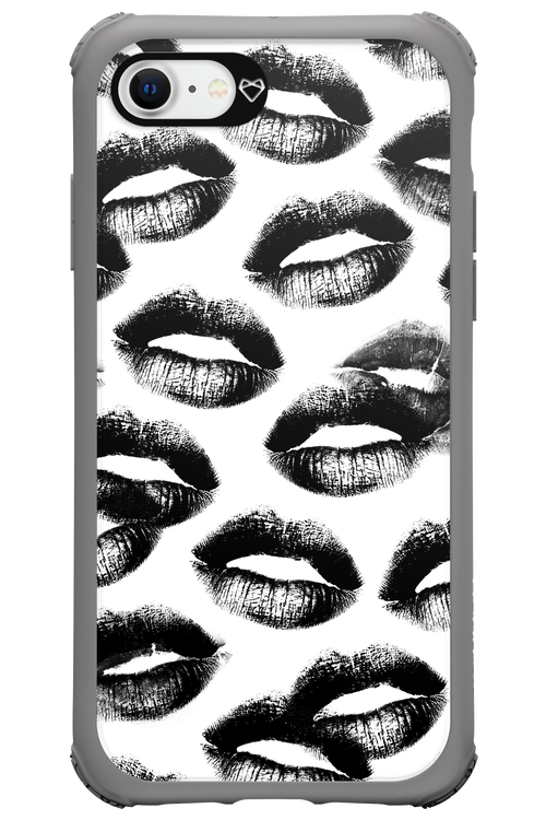 Ghost Kiss - Apple iPhone SE 2022