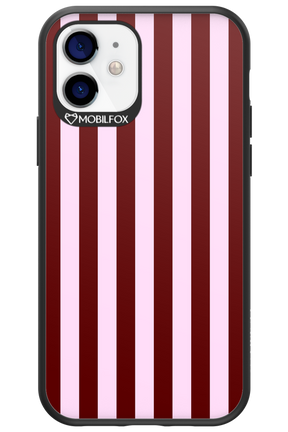 Circus Romance - Apple iPhone 12