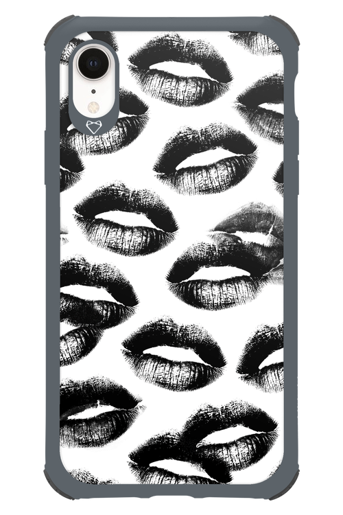 Ghost Kiss - Apple iPhone XR