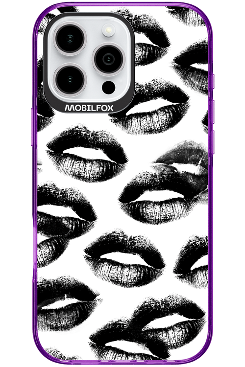 Ghost Kiss 2.0 - Apple iPhone 16 Pro Max