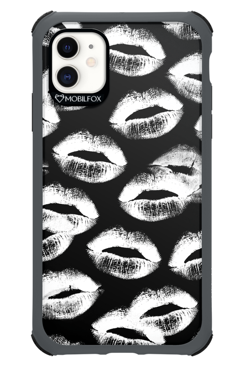 Ghost Kiss Black - Apple iPhone 11