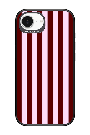 Circus Romance - Apple iPhone 16e