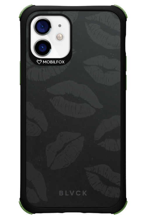 Dark Lips - Apple iPhone 12