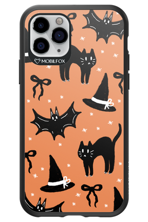 Cat & Bat - Apple iPhone 11 Pro